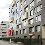 Residhome Park Appart hôtel 3*