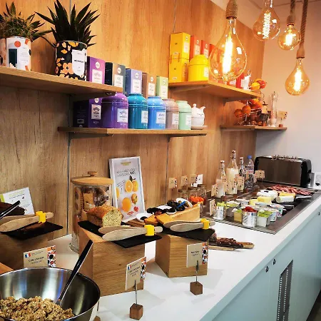 Hotel apartamentowy Residhome Park 3*